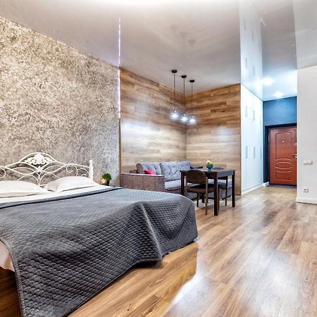 Студия С Дизайнерским Ремонтом В Элитном Доме Pavlodar Bagian luar foto